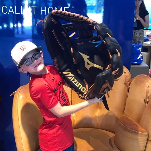 Meet your Posher, Tara - Picture 1 of 1